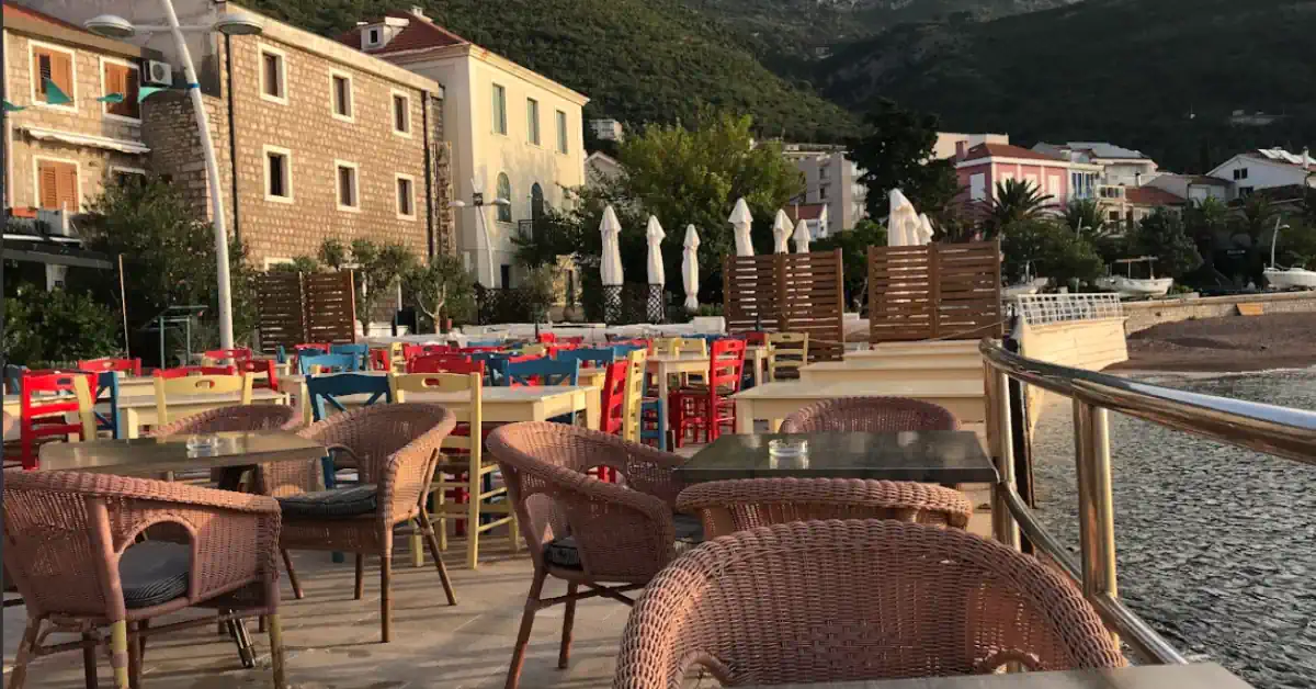 Best Restaurants in Petrovac Tramontana