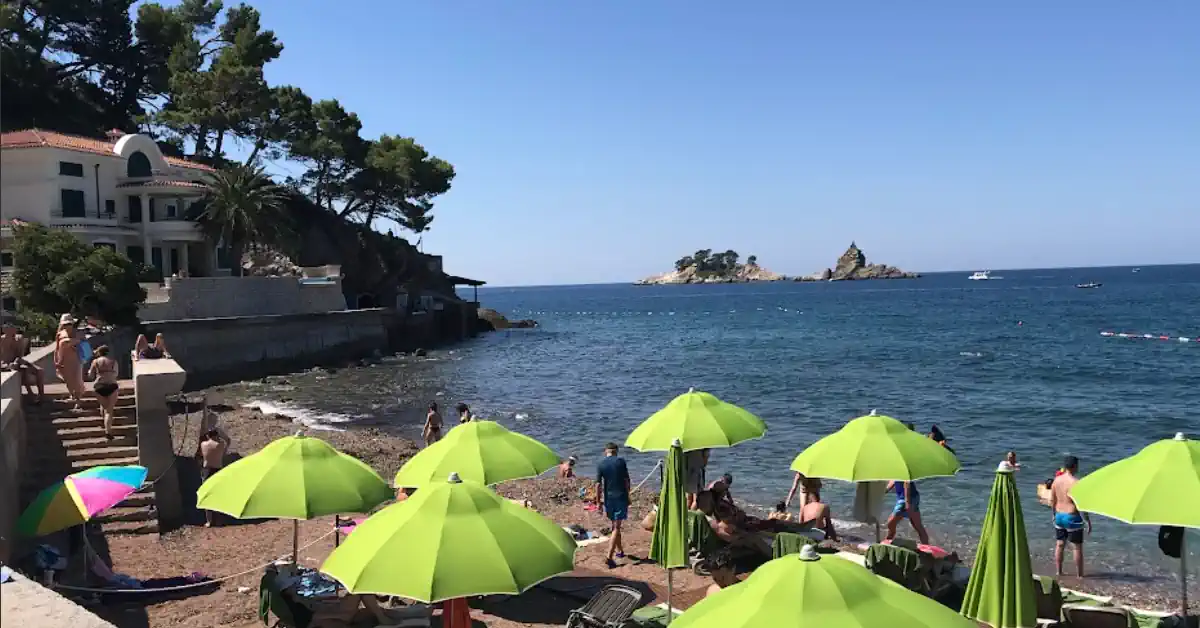 Hotel Ami Petrovac Private Beach