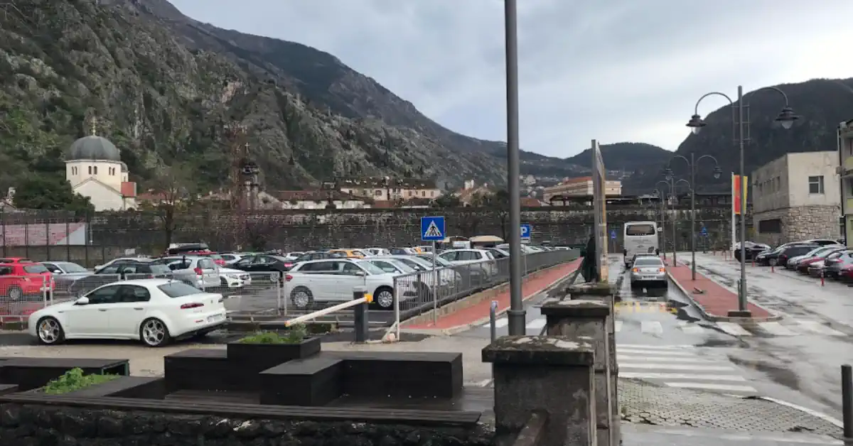 Kotor Parking Benovo 2