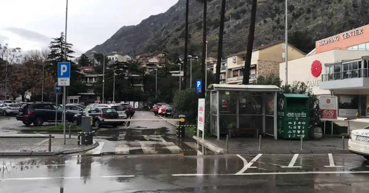 Kotor Parking Kamelija