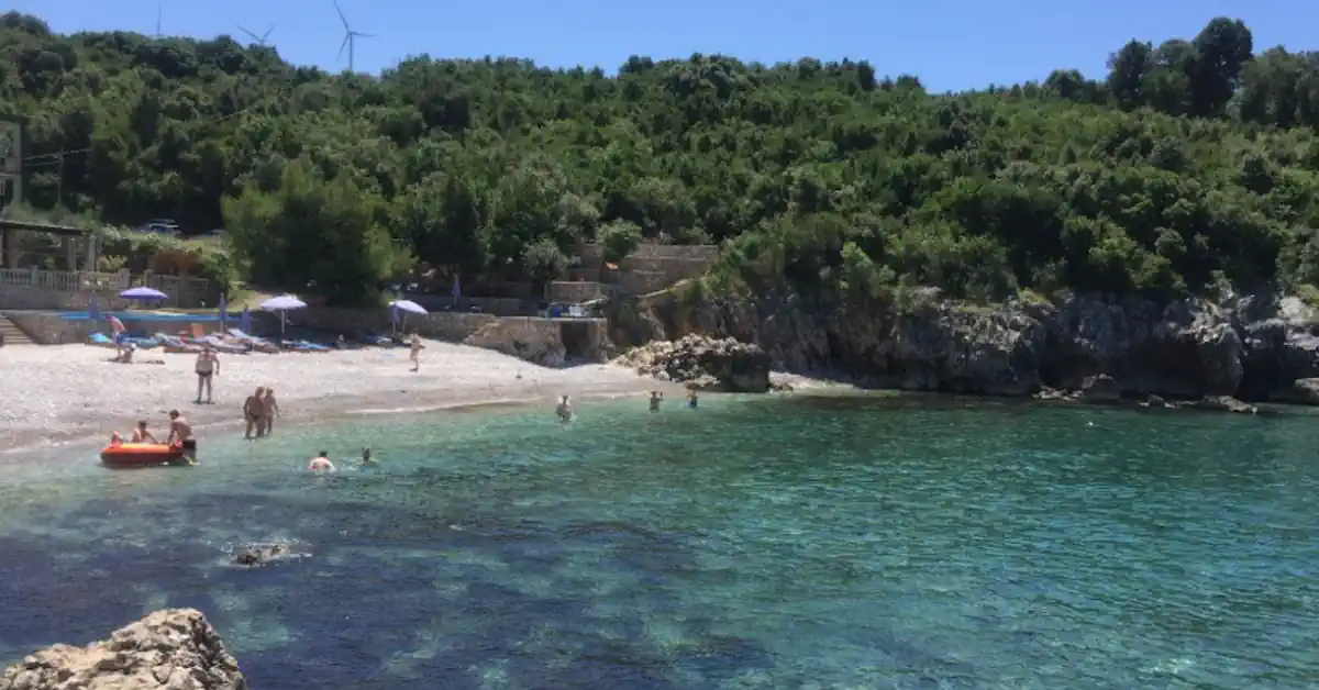 Paljuskovo Beach