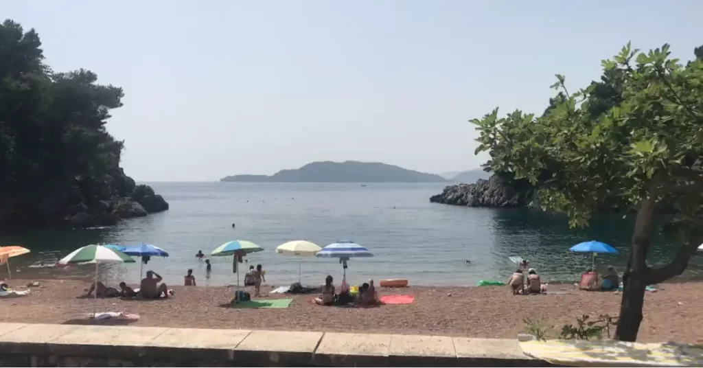 Queens Beach Sveti Stefan