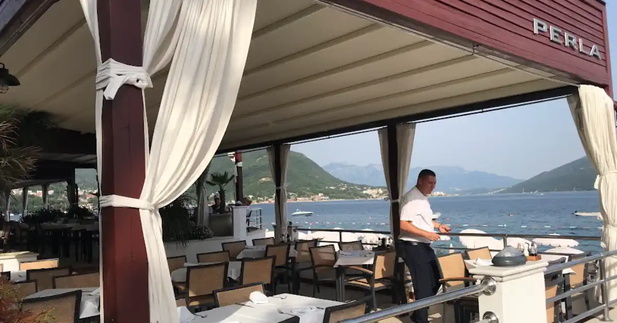 Hotel Perla Herceg Novi Beachfront Restaurant